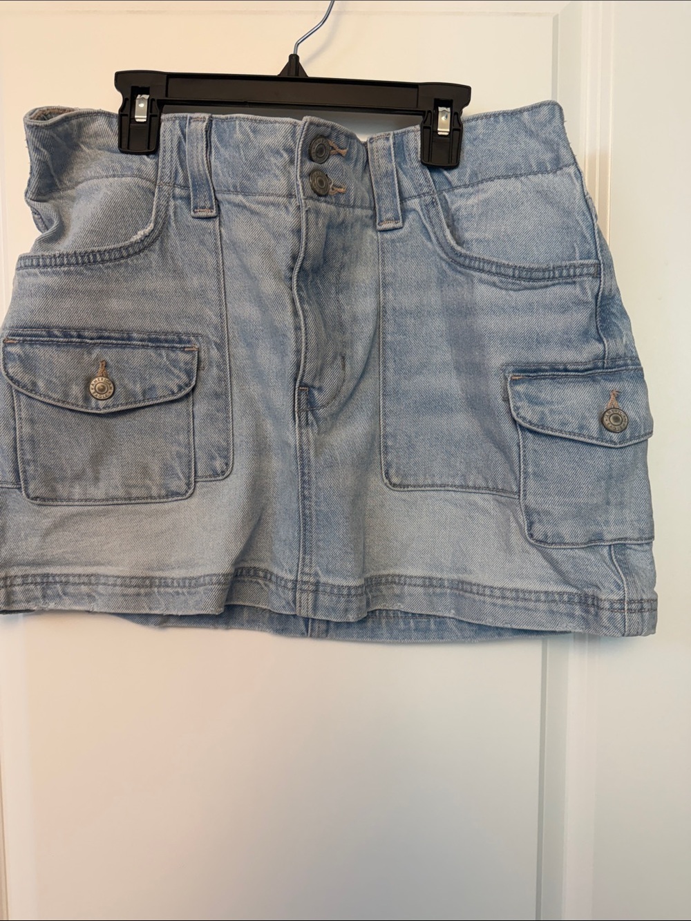 American Eagle Light Wash Low Rise Denim Cargo Mini Skirt